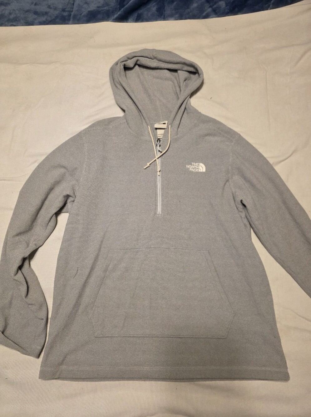 The North Face Men's Light Gray Hooded Quarter-Zip Hoodie